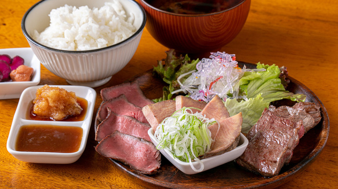 鉄板バル ラグー - メイン写真: