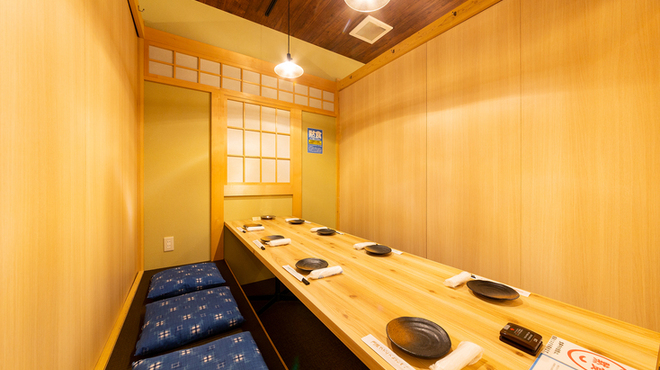 串と煮込みの元祖居酒屋 個室 門限やぶり - メイン写真: