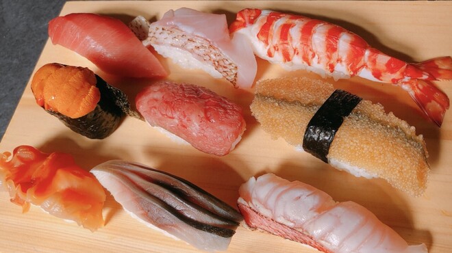 すし処 やま幸 - 料理写真:お任せ握り