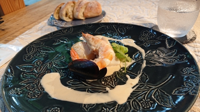 ar - 料理写真:④「シーフードソテーレモンクリームソース」
