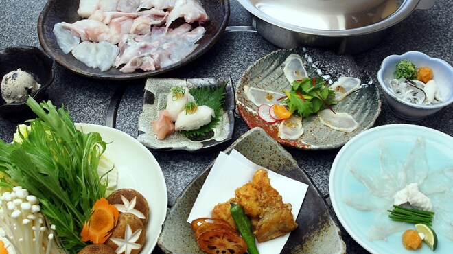 とらふぐ料理専門店 まる 三宮 神戸市営 ふぐ 食べログ