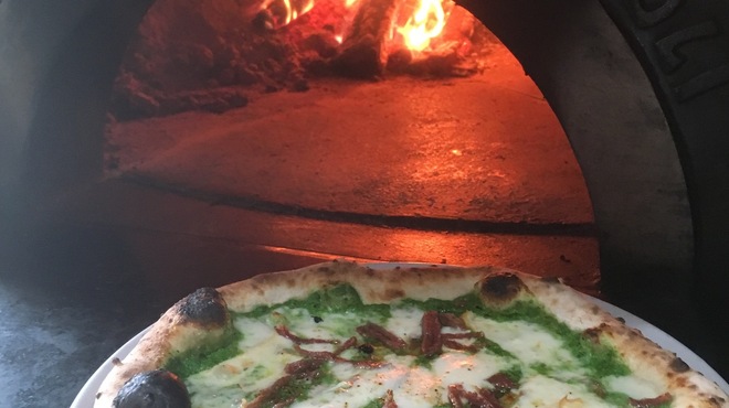 トラットリア エ ピッツェリア リンカント - メイン写真: