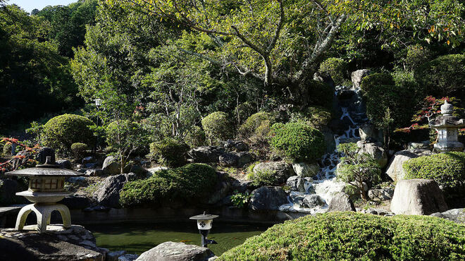 Manyou Taroboutei - 外観写真:自慢の庭園は四季折々の表情がお楽しみ頂けます。