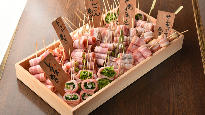 博多焼き鳥・野菜巻き・もつ鍋 串巻きあーと - メイン写真: