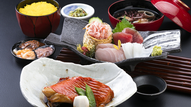 徳造丸 魚庵 - メイン写真: