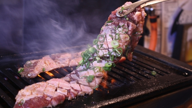 大衆焼肉 やまにく - メイン写真: