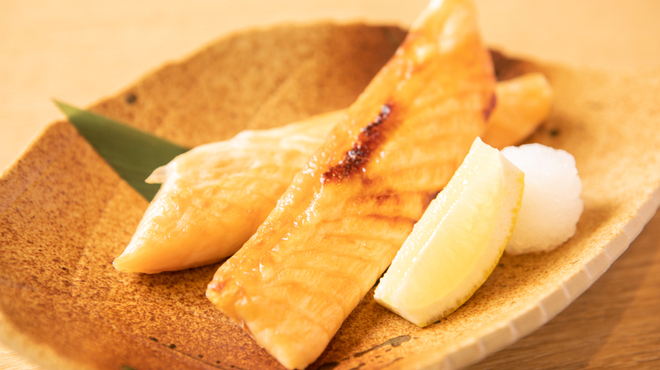 米Lab 百福 - 料理写真:しゃけハラス焼き