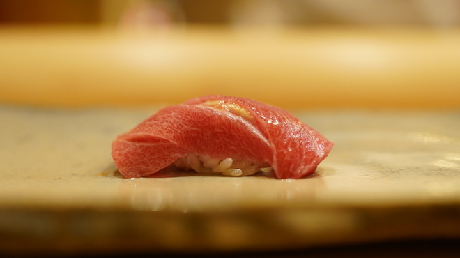 鮨 いしやま - 料理写真:大とろ