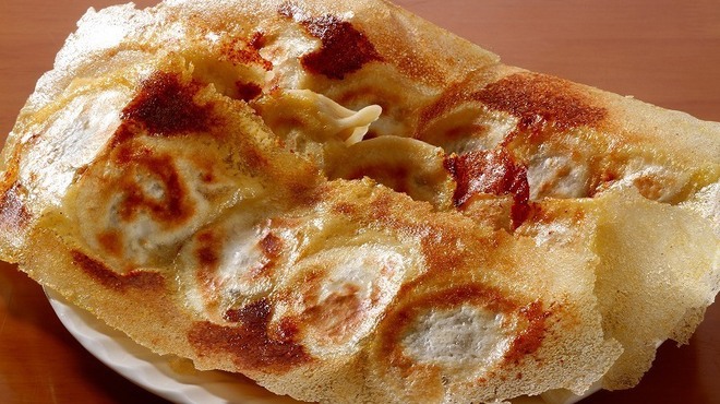 餃子百珍 一味玲玲 - メイン写真: