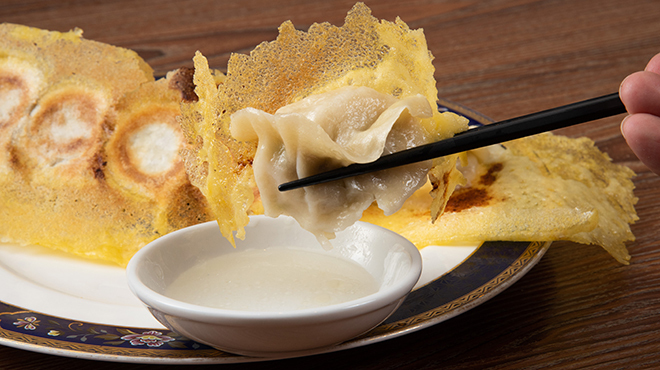 餃子百珍 一味玲玲 - メイン写真: