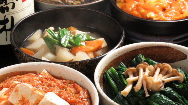 ご飯屋 おむすび - 料理写真:おばんざい