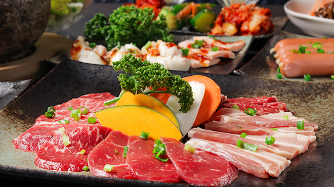 炭火焼肉 牛族 - メイン写真: