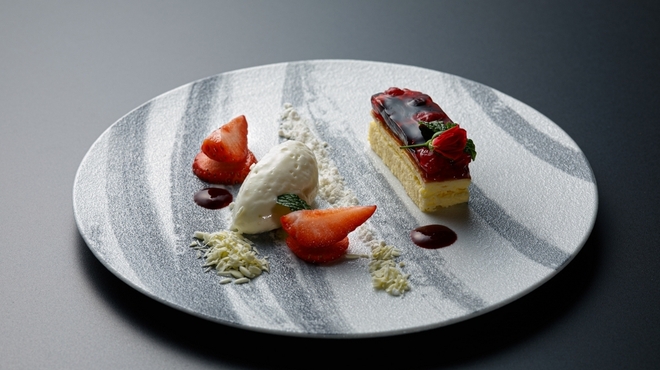 ルアン - 料理写真:有田焼の器でご提供いたします。