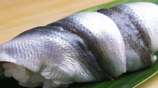 花見鮨 - 料理写真:こだわりの握り～新子～