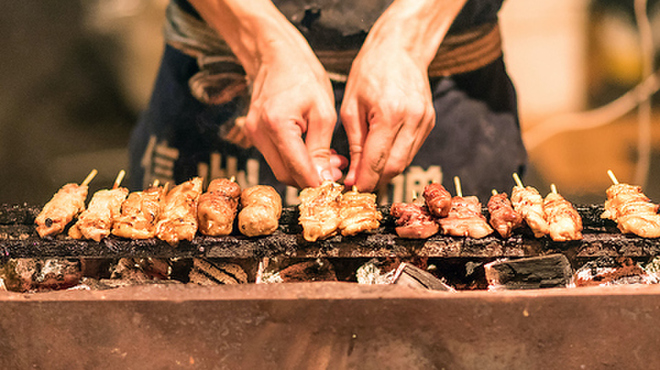 炭火焼き鳥と炙り肉寿司食べ放題 創作居酒屋 黒帯 - メイン写真: