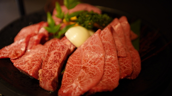 焼肉 しんうち 神楽坂 - メイン写真: