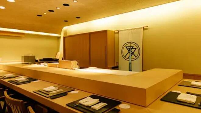 肉割烹ふたご 北新地店 - 内観写真: