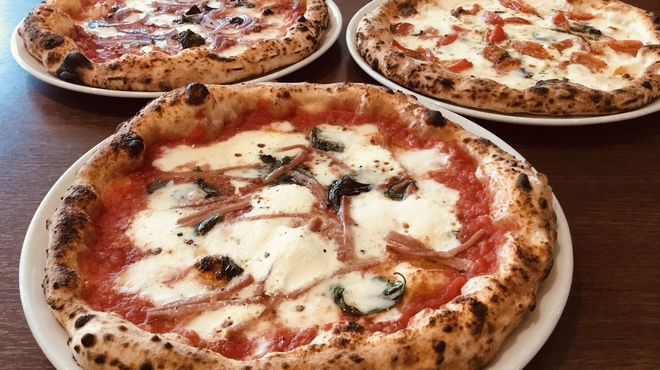 トラットリア エ ピッツェリア リンカント - メイン写真: