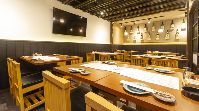 バラ焼き専門店炭火焼鳥わだち - メイン写真: