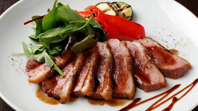 肉＆生ハム 隠れ家バル ボノボ  - メイン写真: