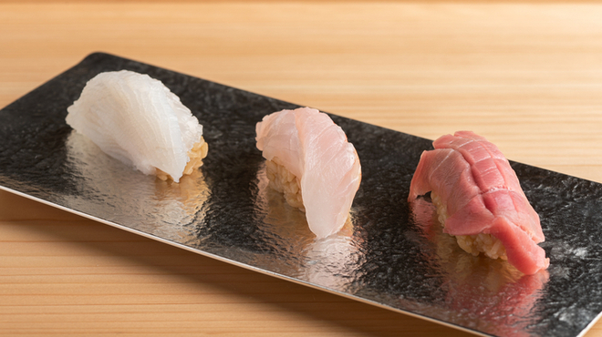 鮨 と、志 - 料理写真: