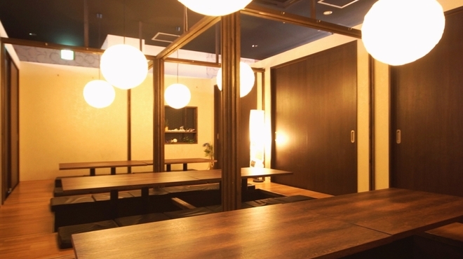 泳ぎイカと炭火 九州うまか - メイン写真: