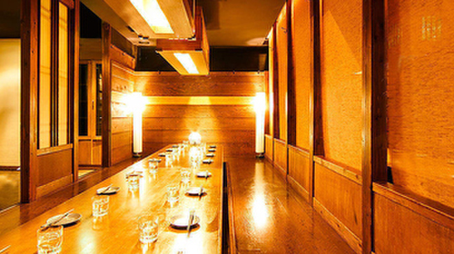 個室居酒屋 博多串焼き＆肉寿司食べ放題 ふくとら - メイン写真: