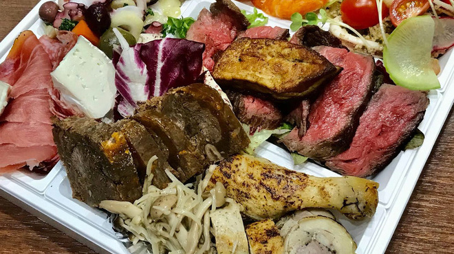 トラットリア エ ピッツェリア リンカント - メイン写真: