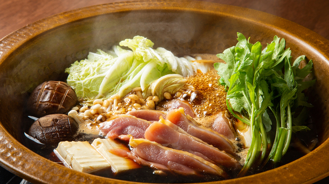 博多水炊き・鶏すき鍋 西新初喜 - メイン写真: