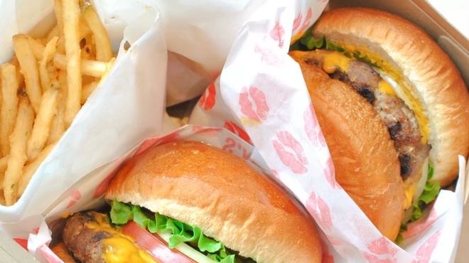 TEDDY'S BIGGER BURGERS - メイン写真: