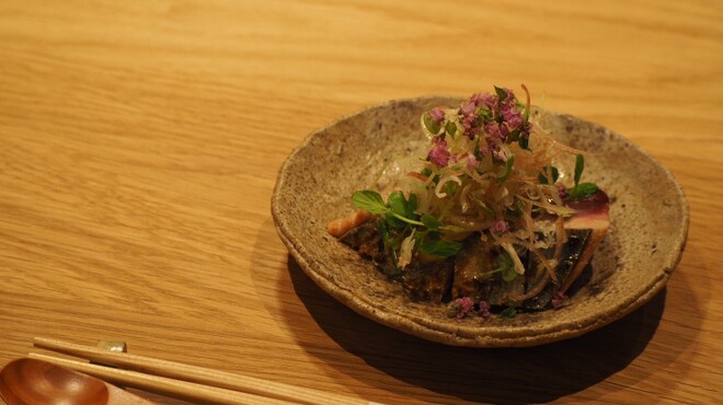きたしんち 弓場慎之佑 - 料理写真:ケンケン鰹タタキ
