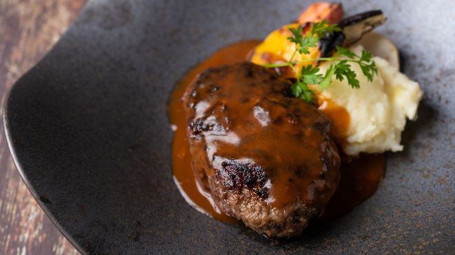 赤身肉ステーキダイナー アカウシ - メイン写真: