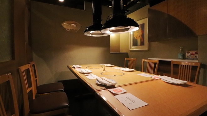 炭火焼肉 新宿 柳苑 - メイン写真: