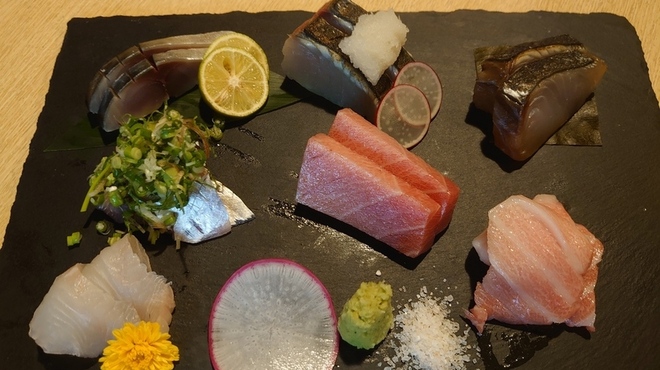 和酒バル 燻銀 - メイン写真: