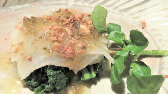 ごはんや 要兵衛 - 料理写真:刺身　鯛と菜花のサラダ