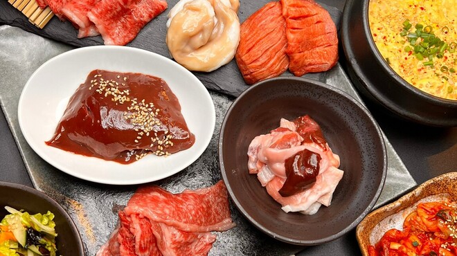 和牛焼肉・熟成大とろ牛たん・国産牛ホルモン 伊達のくら - 料理写真:【蔵ホルコース】5,000円