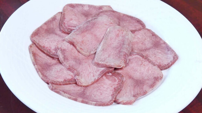 焼肉ホルモン酒場 よろづや - メイン写真: