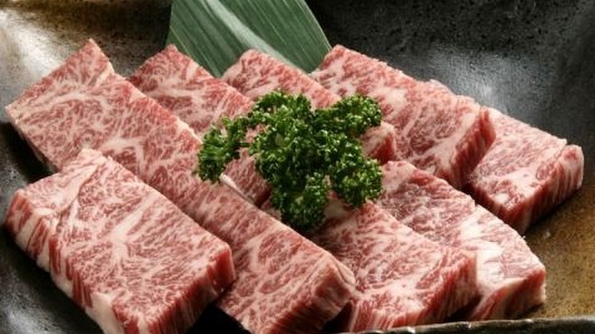 蔓牛焼肉 太田家 - 料理写真:特選角切盛り