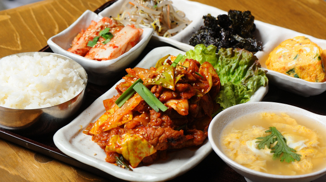 新大久保韓国横丁 第一食堂 - メイン写真:
