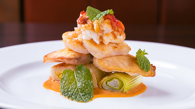 ビストロあじと - メイン写真:オマール海老と魚介のパナシェ