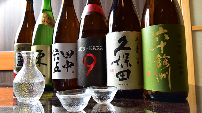 味楽 - メイン写真:日本酒集合