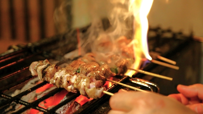 炭焼地鶏と鴨匠 鷹佑 - メイン写真: