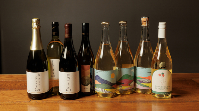 SALON BUTCHER & WINE - ドリンク写真:ここでしか飲めない日本ワイナリーとの限定コラボワイン