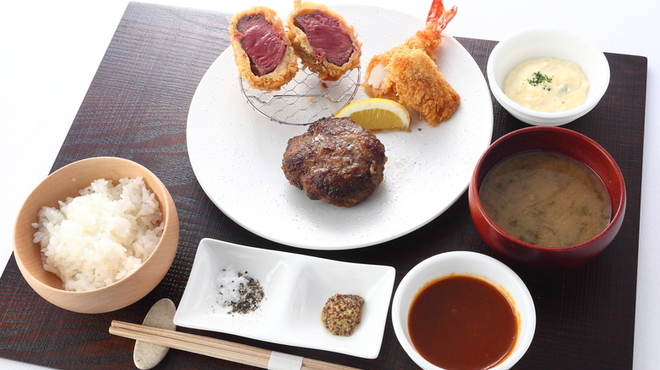 洋食 ヨコオ - メイン写真:
