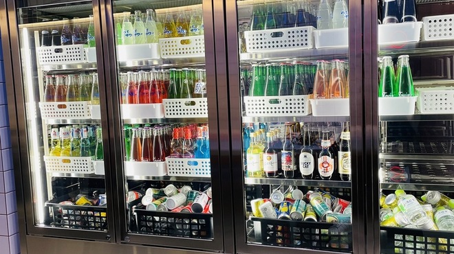 Taishuusakaba Kakiru - ドリンク写真:店内中央の冷蔵庫からお好きな割材をどうぞ♪