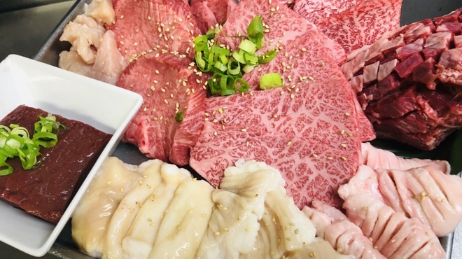 焼肉ホルモンナカジ TOKYO KINSHICHO - メイン写真: