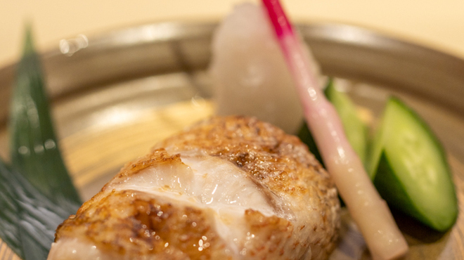 鮨 なかや - 料理写真:2022.4 対馬産ノドグロ「紅瞳」塩焼き