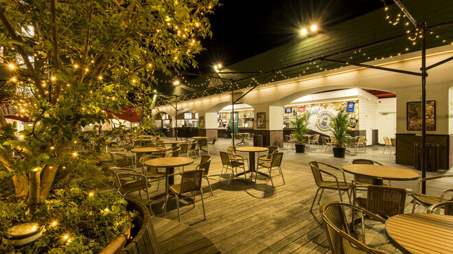 Sky View Food Court - メイン写真: