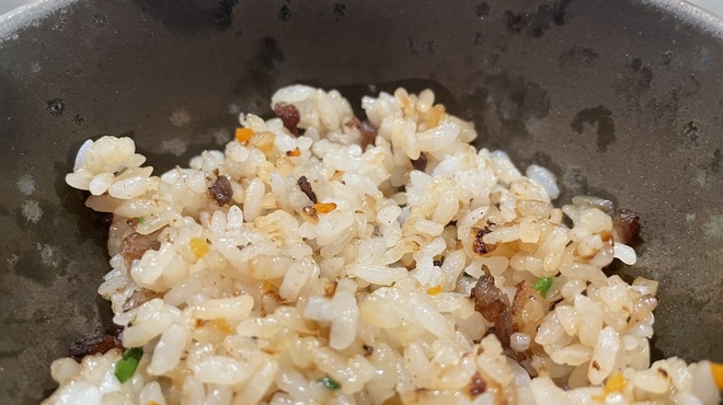 神戸 鉄板ステーキ いわさき - 料理写真:ガーリックライス締めには牛吸い物の茶漬けも