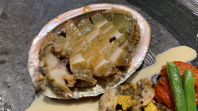神戸 鉄板ステーキ いわさき - 料理写真:鮑は予約優先です。お問い合わせ下さい。